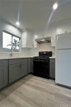 172 N Winton Ave in La Puente, CA - Foto de edificio - Building Photo