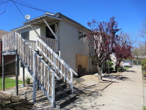 508 B St in West Sacramento, CA - Foto de edificio - Building Photo