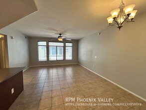 240 W Juniper Ave in Gilbert, AZ - Building Photo - Building Photo