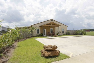 Fieldstone Place Apartments in Monroe, LA - Building Photo - Building Photo