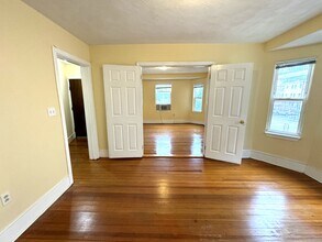 4057 Washington St, Unit 2 in Boston, MA - Building Photo - Building Photo