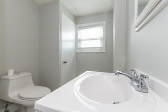 129 Lynnway, Unit 2 in Revere, MA - Building Photo - Building Photo