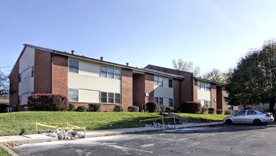 Walnut Hill Apartments in Lexington, KY - Foto de edificio - Building Photo