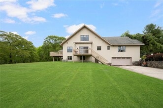 633 Chestnut Hill Rd in Glocester, RI - Building Photo - Building Photo