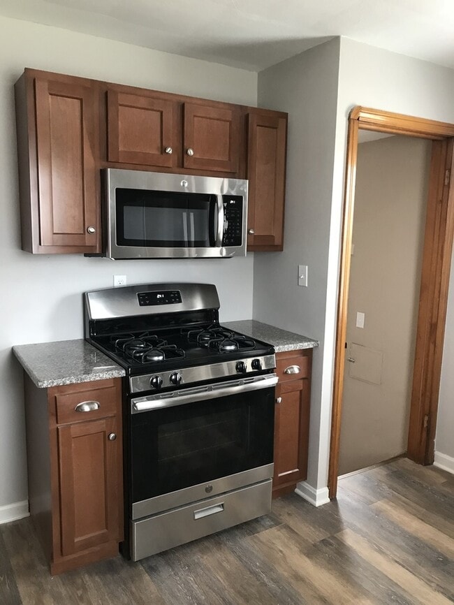 property at 3322 Brookdale Ave