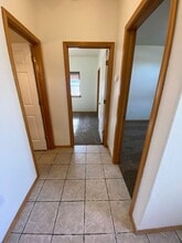 325 N Crestview Dr in Moses Lake, WA - Building Photo - Building Photo