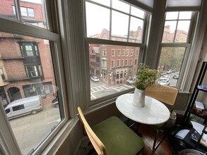 92 Pinckney St, Unit 4 in Boston, MA - Building Photo - Building Photo