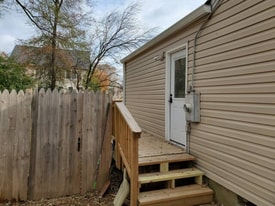 1751 Anderson Road in Falls Church, VA - Building Photo