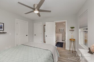 2905 Dogwood Ave in Charlotte, NC - Building Photo - Building Photo