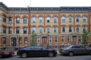 2009 Palmetto St in Flushing, NY - Building Photo