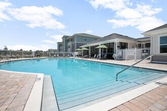 Brisas de Osceola Apartments in Kissimmee, FL - Foto de edificio - Building Photo