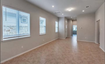 2800 Joe Dimaggio Blvd in Round Rock, TX - Building Photo - Building Photo