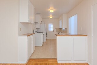 4262 Kendall St in San Diego, CA - Building Photo - Building Photo