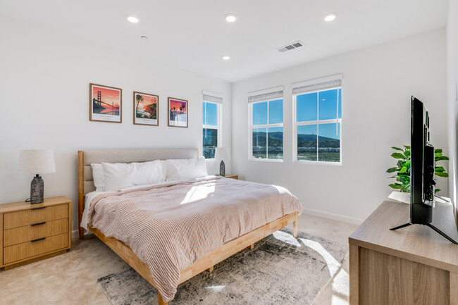 414 Caliper Way in San Marcos, CA - Foto de edificio - Building Photo