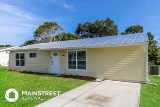 674 23rd Pl SW in Vero Beach, FL - Building Photo - Building Photo