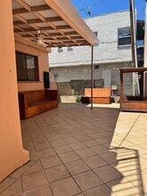 1645 N Harvard Blvd in Los Angeles, CA - Building Photo - Building Photo