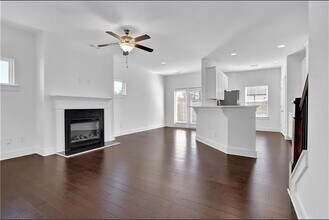 76 Auburn Run Ln in Auburn, GA - Building Photo - Building Photo