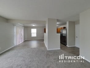 2993 Hearthside Dr in Greenwood, IN - Building Photo - Building Photo