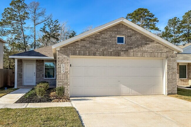 property at 325 Woodland Hills Dr