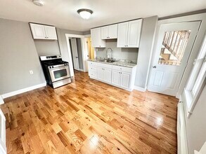 25 Federal St-Unit -2 in Fitchburg, MA - Building Photo - Building Photo