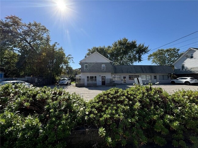 property at 865 W Shore Rd