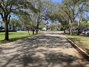 2516 SE Anchorage Cove in Port St. Lucie, FL - Building Photo - Building Photo