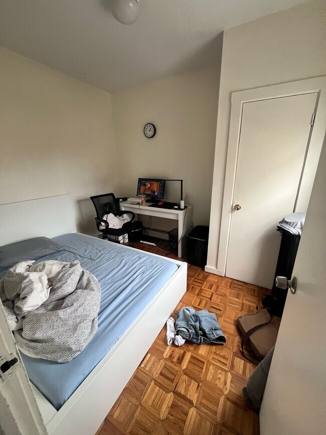 1576 Tremont St, Unit 3 in Boston, MA - Foto de edificio - Building Photo