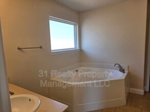 708 E 97th St in Odessa, TX - Building Photo - Building Photo