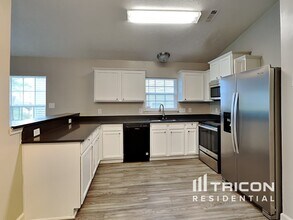 103 Tanyard Ln in Charlotte, NC - Building Photo - Building Photo