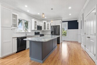 24 Church St in Wakefield, MA - Building Photo - Building Photo