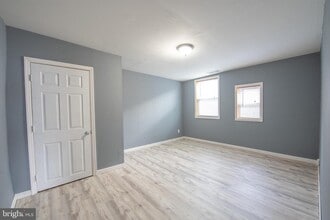 2001 Genesee St in Hamilton Township, NJ - Foto de edificio - Building Photo