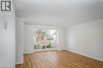 55 Crehan Crescent in Stratford, ON - Building Photo - Building Photo