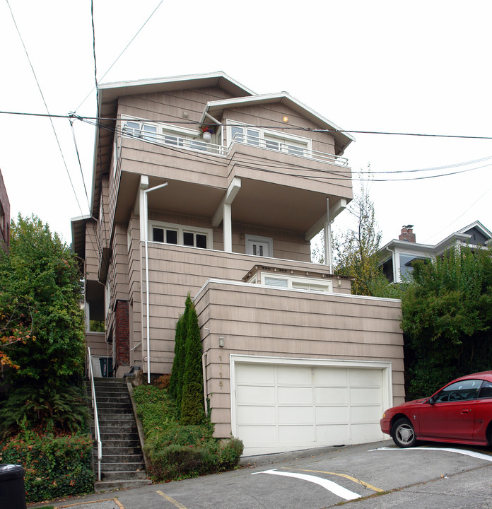 Cameron Apartments in Seattle, WA - Building Photo