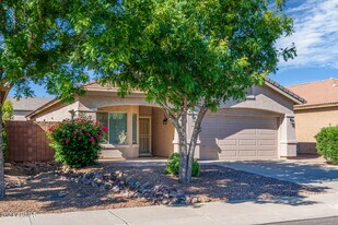 44016 Pioneer Rd in Maricopa, AZ - Building Photo