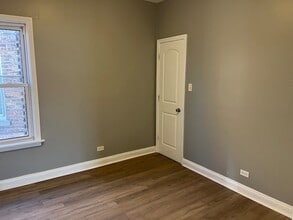 1451 N Massasoit Ave, Unit 2 in Chicago, IL - Building Photo - Building Photo