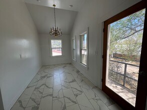 120 N Austin St in Marfa, TX - Building Photo - Building Photo