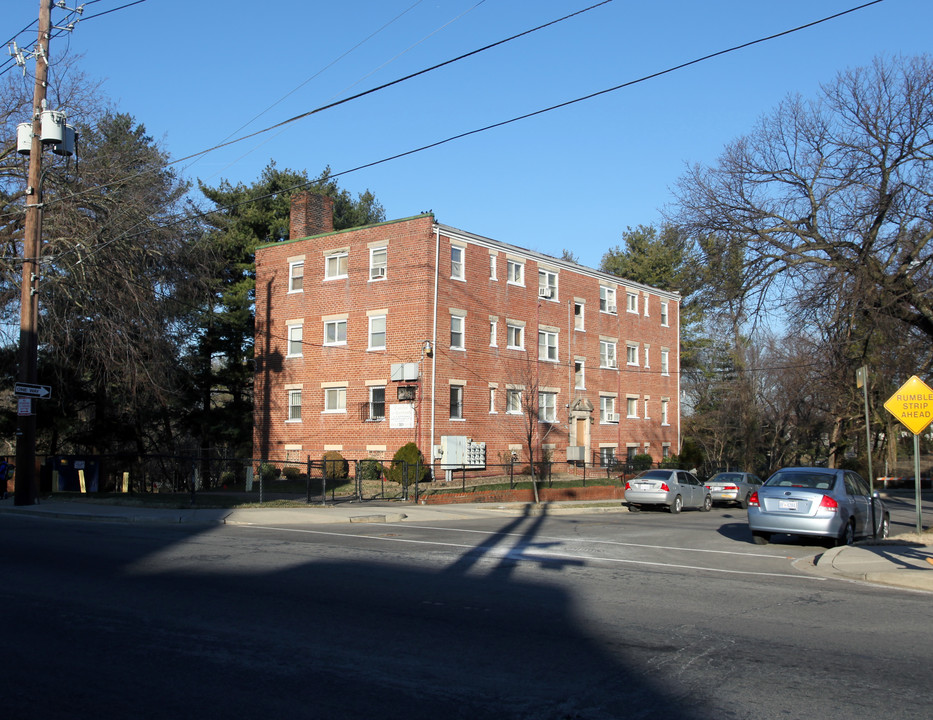 1400 Congress Pl SE in Washington, DC - Building Photo