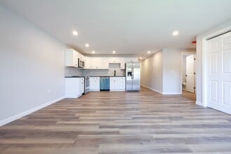 218R South St-Unit -R in Plainville, MA - Building Photo - Building Photo