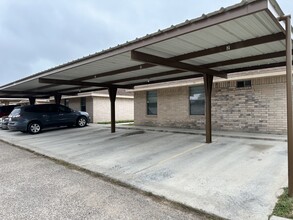 1003 Cedarwood Dr, Unit 3 in Rio Grande City, TX - Building Photo - Building Photo