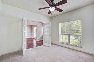 5421 Red Tip Ln in North Charleston, SC - Building Photo - Building Photo