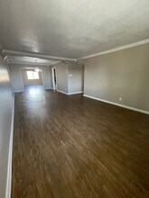 8415 Menaul Blvd NE in Albuquerque, NM - Building Photo - Building Photo