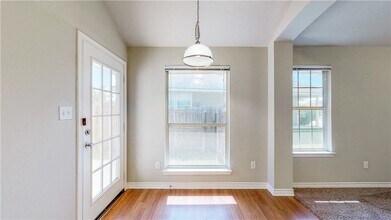 1000 Windmeadows Dr in College Station, TX - Building Photo - Building Photo