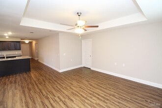 5628 Blue Sky Ct in Milton, FL - Building Photo - Building Photo