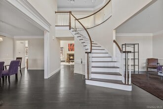 11 Fraydun Ln in Scarsdale, NY - Building Photo - Building Photo