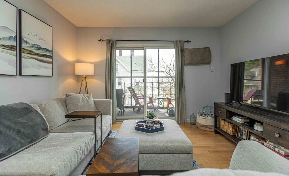 17 Shea Rd, Unit 84 in Cambridge, MA - Building Photo