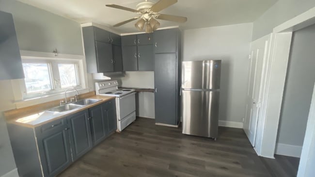 property at 513 Baker St