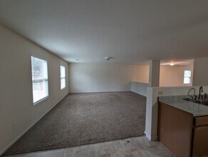 204 Valleyside Dr NE in Huntsville, AL - Building Photo - Building Photo