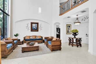 10703 Versailles Blvd in Wellington, FL - Building Photo - Building Photo