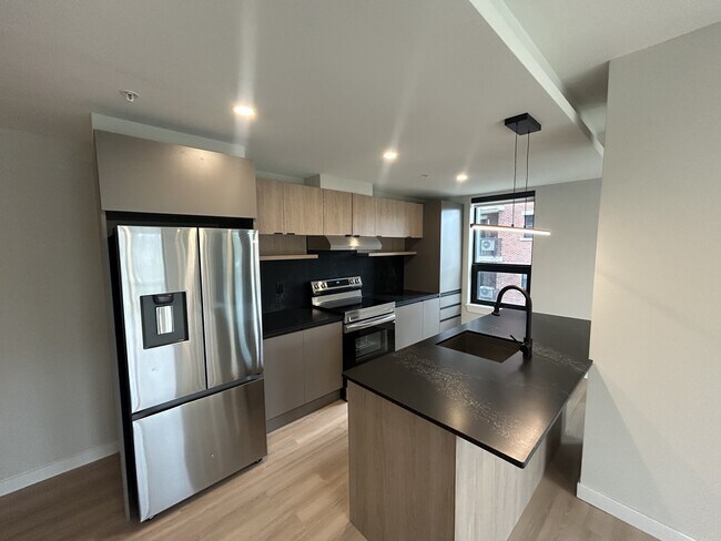 5616-5616 South St in Halifax, NS - Building Photo - Building Photo