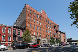 885-889 Park Ave in Brooklyn, NY - Building Photo - Primary Photo